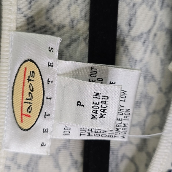 Talbots Blue and White Women's Top, Ladies Small P - Picture 3 of 4